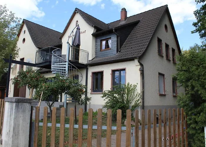 Dreimaedelhof